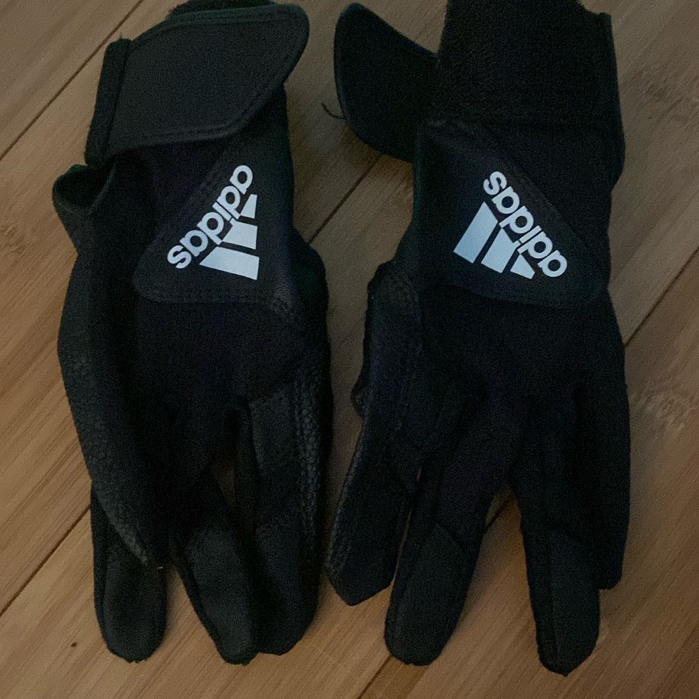 Almost brand new adidas catching gloves